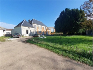 propriete à la vente -   16200  JARNAC, surface 728 m2 vente propriete - UBI475726952